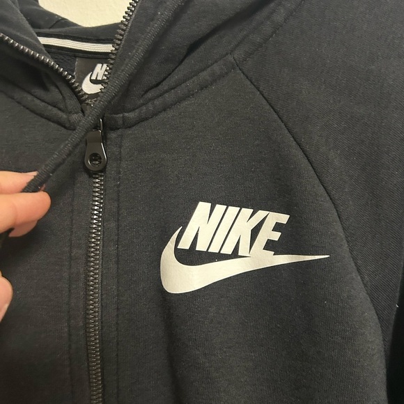 Nike Black Zip Up Sweater - Picture 2 of 4